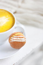 Load image into Gallery viewer, Pumpkin Spice Latte Macarons