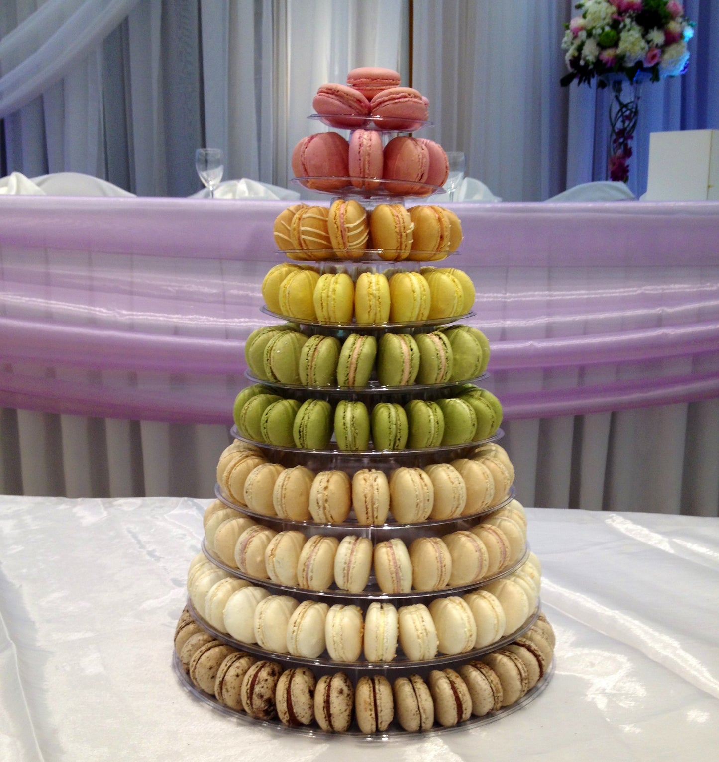 10-Tier Macaron Tower (184 macarons)