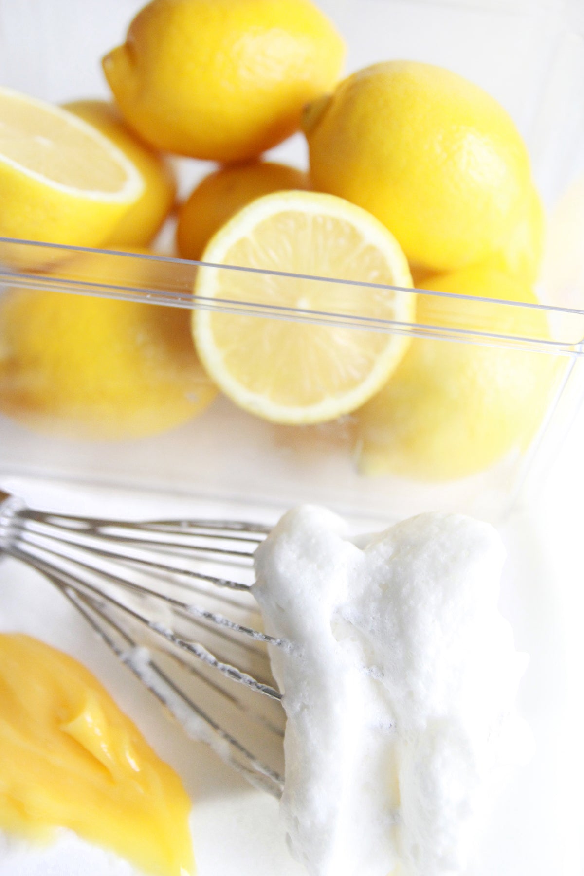 Lemon Meringue Macarons