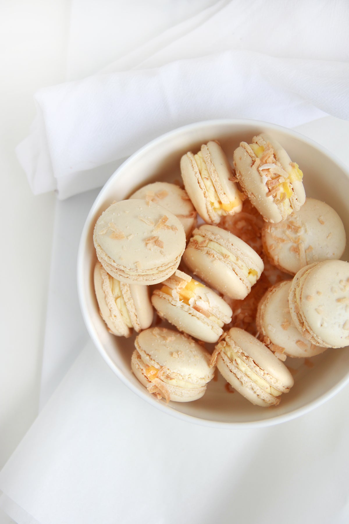 Piña Colada Macarons