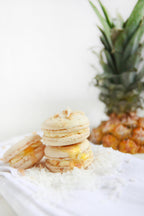 Piña Colada Macarons