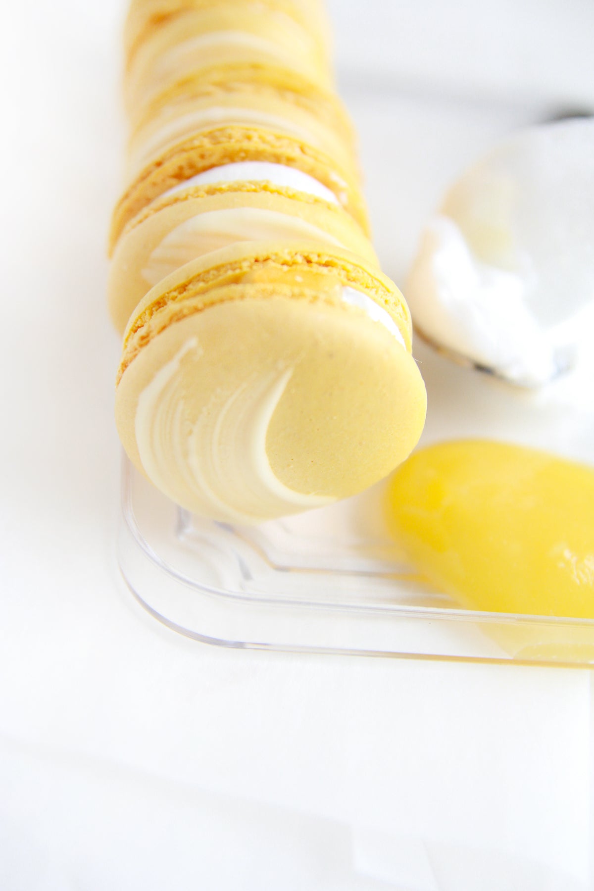 Lemon Meringue Macarons